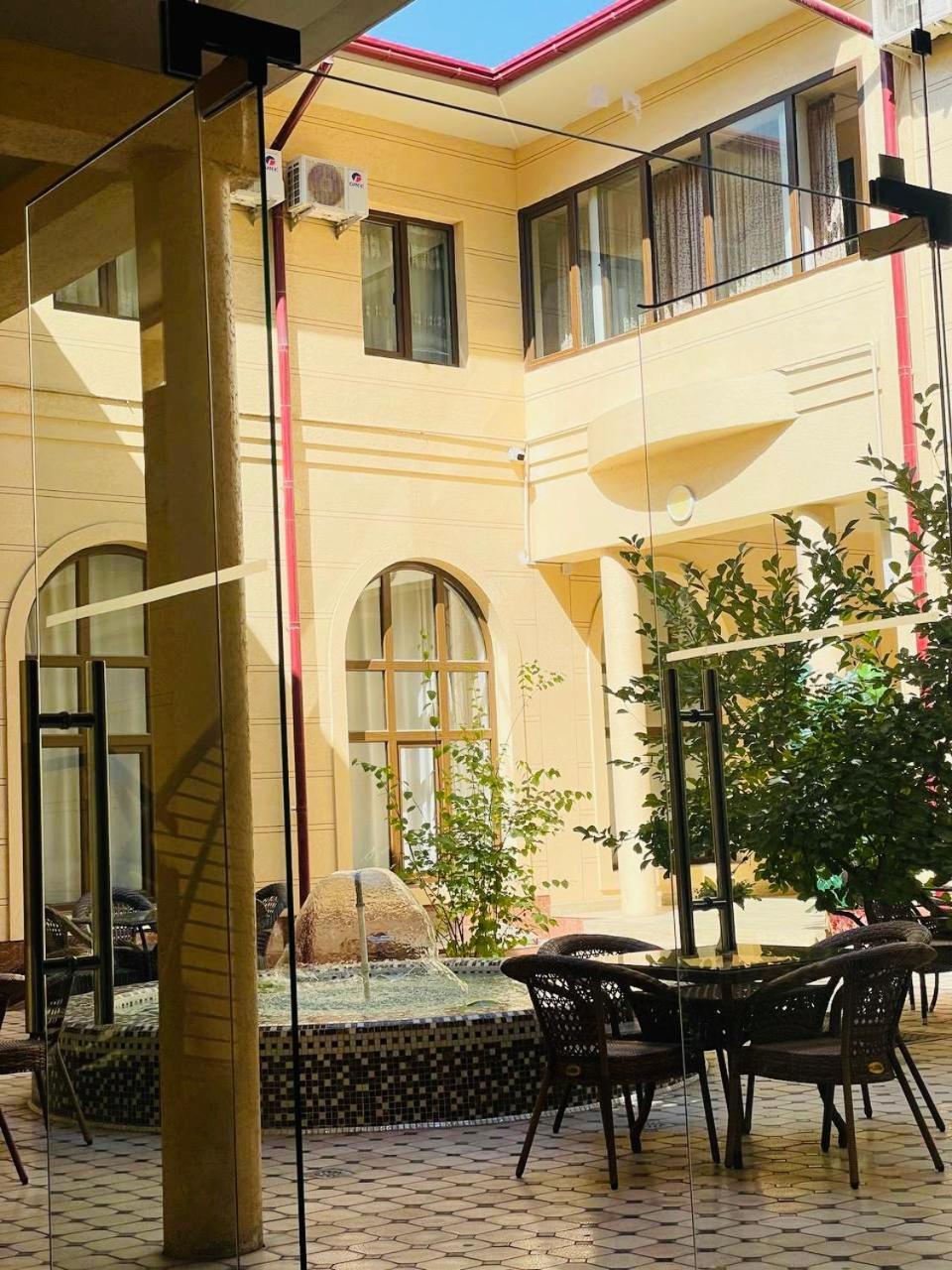 Alisher Hotel By Shosh Ташкент Екстериор снимка